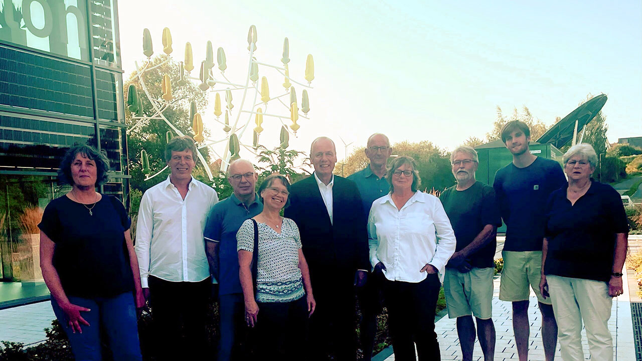 Eine Gruppe Paderborner Grüner bei Phoenix Contact in Blomberg